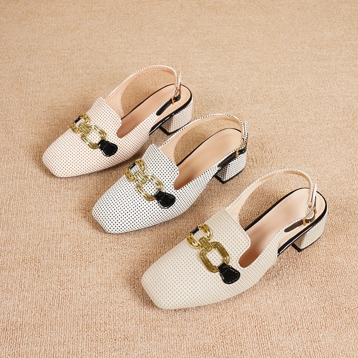 Zapatos Charm Weave Dorado